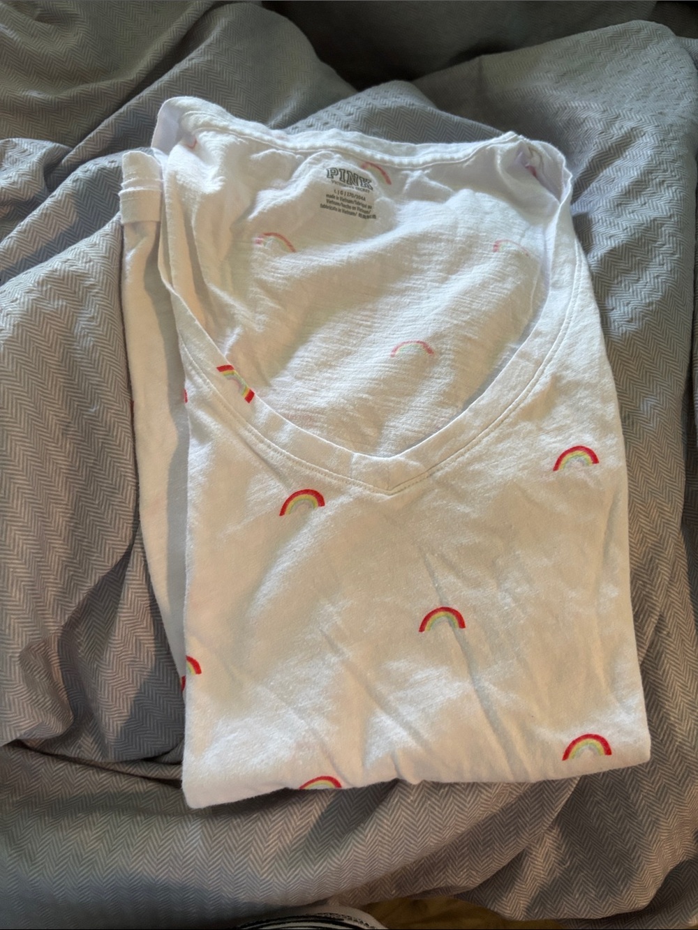 PINK Victoria's Secret White womens V-Neck Tee with Small Rainbow Motif